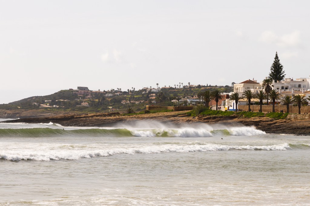 Praia da Luz with breaking waves
